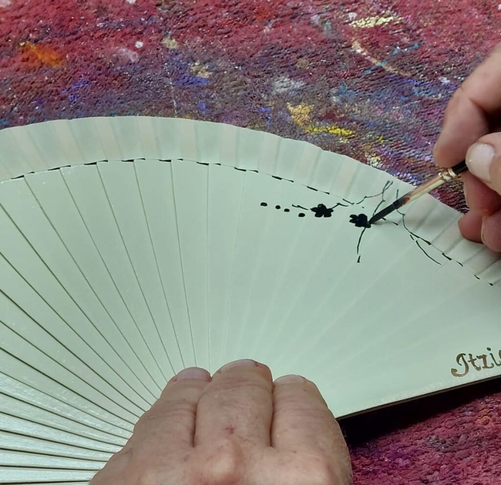 ventaglio fatto a mano