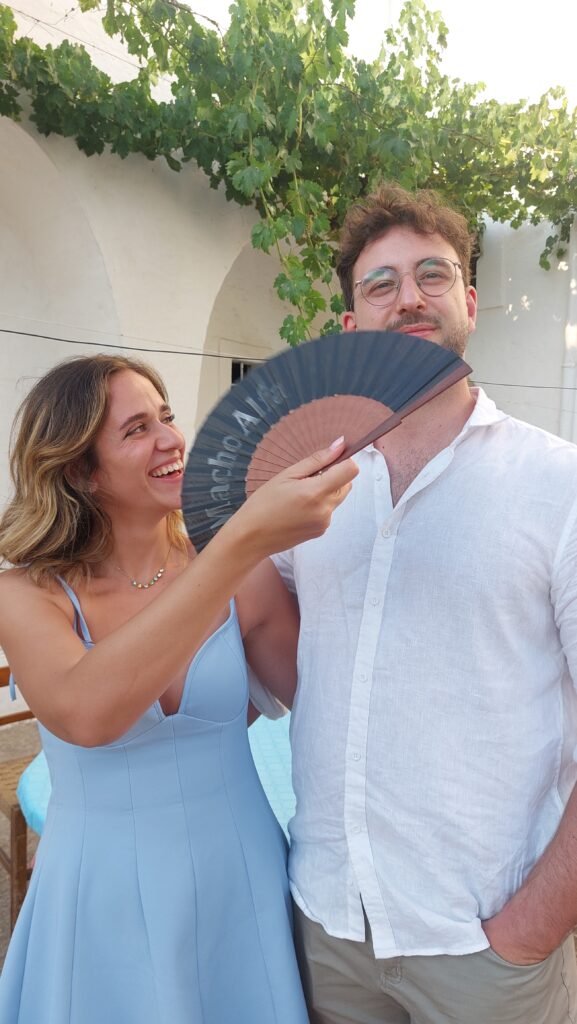 Ella con el abanico de el